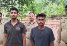 दुष्कर्म मामले में 2 गिरफ्तार, चोरी का खुलासा कर सामान बरामद