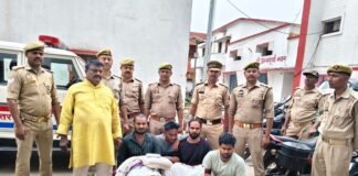 13 लाख के गांजे के साथ 5 अंतरजनपदीय तस्कर गिरफ्तार, 26 किलो गांजा व 3 बाइक बरामद