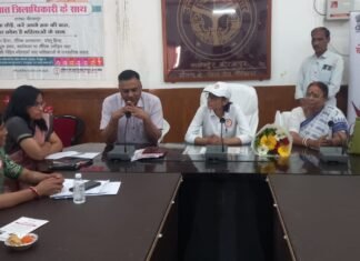 मीरजापुर की बेटी आरोही दुबे बनीं एक दिन की जिलाधिकारी