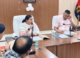 मीरजापुर में जाम से राहत के लिए एक्शन प्लान, 8 प्रमुख मार्गों पर टीएसआई तैनात