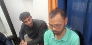 मिर्जापुर में लेखपाल 10 हजार रुपये रिश्वत लेते रंगे हाथ गिरफ्तार