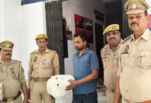 ₹2.50 लाख के गांजा के साथ तस्कर गिरफ्तार, इको स्पोर्ट कार बरामद