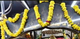 फिल्मी हिरोइन शिल्पा शेट्टी ने मां विंध्यवासिनी धाम में किए दर्शन-पूजन