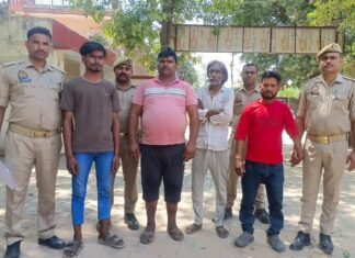 मिर्जापुर में हेरोइन के साथ चार तस्कर गिरफ्तार, दो बाइक व मोबाइल बरामद
