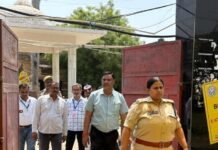 मिर्जापुर होमगार्ड भर्ती परीक्षा 2026 में नकल पर सख्ती, डीएम-एसपी ने किया केंद्रों का निरीक्षण