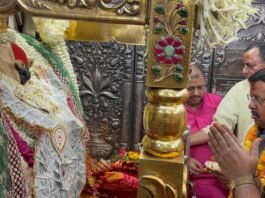 नितिन नवीन ने मां विंध्यवासिनी के दरबार में टेका मत्था