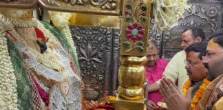 नितिन नवीन ने मां विंध्यवासिनी के दरबार में टेका मत्था