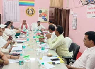 जिला सहकारी बैंक की बैठक में बड़े फैसले, नए एएम पैक्स को सदस्यता