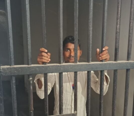 नकली पिस्टल के साथ डांस करना युवक को पड़ा महंगा, पुलिस ने किया गिरफ्तार