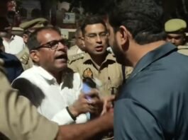 टोल प्लाजा हटाने की मांग पर धरने में सपा नेता की एंट्री, एसडीएम सदर से तीखी नोकझोंक