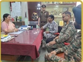 एनसीसी को बढ़ावा देने पहुंचे ग्रुप कैप्टन वी. के. पंजियार, वायु सेना करियर पर छात्रों को दी प्रेरणा