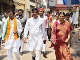 नपाध्यक्ष श्यामसुंदर केशरी ने अपने वार्ड से भाजपा सभासद को दिलाई जीत