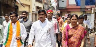 नपाध्यक्ष श्यामसुंदर केशरी ने अपने वार्ड से भाजपा सभासद को दिलाई जीत