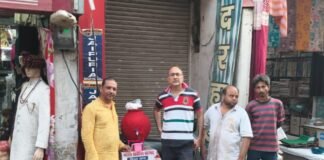 पुरानी बजाजी पक्का घाट रोड पर निशुल्क शुद्ध जल प्याऊ का शुभारंभ