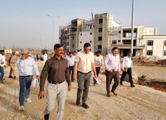 20 जून तक पूरा करें विंध्य विश्वविद्यालय निर्माण कार्य, देरी पर होगी कार्रवाई : मंडलायुक्त