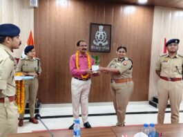 विंध्याचल परिक्षेत्र केआईजी राकेश प्रकाश सिंह को भावभीनी विदाई