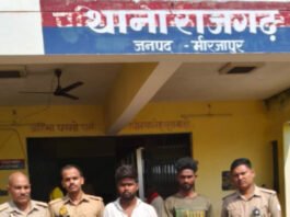मिर्जापुर में झपट्टा मारकर लॉकेट छीनने वाले दो शातिर बदमाश गिरफ्तार