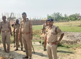 ड्रोन की निगरानी में लालगंज पुलिस की बड़ी कार्रवाई, 40 लीटर कच्ची शराब बरामद