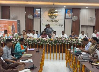 मंत्री नंदी की बैठक में एआईजी स्टाम्प को कारण बताओ नोटिस, समाज कल्याण अधिकारी को प्रतिकूल प्रविष्टि