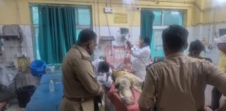 नटवा रोड पर महिला लहूलुहान हालत में मिली, गले पर धारदार हथियार से हमले की आशंका