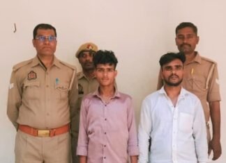 टेंपो में चोरी करने वाले दो आरोपी 24 घंटे के भीतर गिरफ्तार, 13 हजार रुपये और ऑटो बरामद