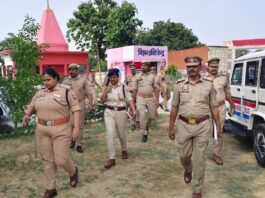 आगामी त्योहारों को लेकर एसपी ने चुनार थाने का किया औचक निरीक्षण