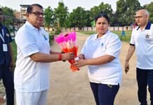 मीरजापुर पुलिस लाइन में अंतरराष्ट्रीय योग दिवस पर सामूहिक योगाभ्यास, पर्यटन महानिदेशक रहे मुख्य अतिथि