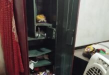 एक ही रात दो घरों में चोरी, लाखों के जेवरात और नकदी पर हाथ साफ