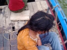 शास्त्री ब्रिज से गंगा में कूदी किशोरी, नाविकों की सूझबूझ से बची जान