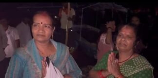 विंध्याचल में गंगा स्नान के दौरान डूबने लगे पांच श्रद्धालु को नविको ने बचाई जान