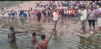 फतहा गंगा घाट पर स्नान के दौरान दो किशोर डूबे, एक का शव बरामद, दूसरे की तलाश जारी