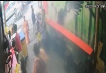 साईं मंदिर के पास महिला का पर्स गायब, सीसीटीवी में दूसरी महिला पर्स ले जाते दिखी
