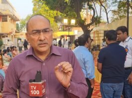 जुआरियों पर पुलिस का शिकंजा, 12 गिरफ्तार; अवैध चाकू के साथ एक दबोचा, दो वारंटी भी गिरफ्तार
