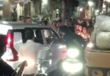 बीजेपी जिला महामंत्री के परिजनों से सड़क पर विवाद, वीडियो वायरल
