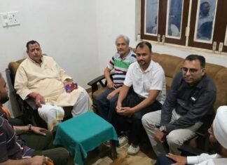 तोड़फोड़ मामले में श्रद्धा नर्सिंग होम पहुंचे विधायक
