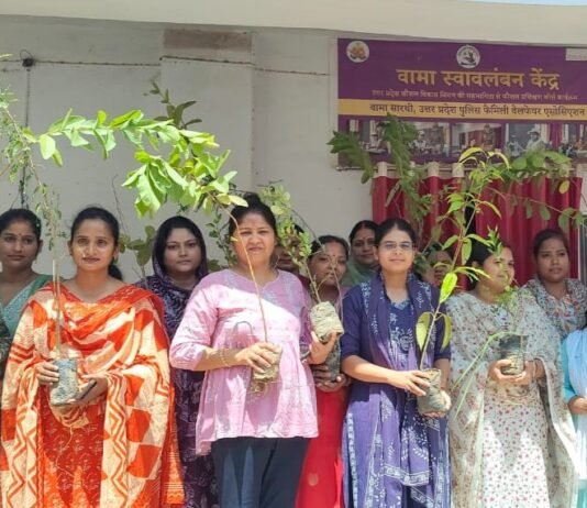 पुलिस लाइंस में वामा सारथी के तहत कौशल प्रशिक्षण, स्वास्थ्य शिविर व वृक्षारोपण आयोजित