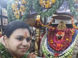 पूर्व डीएम दिव्या मित्तल का मिर्जापुर दौरा बना चर्चा का विषय