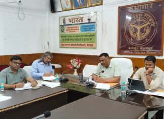 स्वास्थ्य मानकों पर लापरवाही बर्दाश्त नहीं: जिलाधिकारी