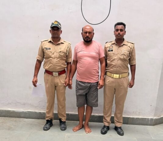 एक परिवार के तीन लोगों को मौत के घाट उतारने वाला ट्रक चालक गिरफ्तार