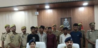 वाहन चोर गिरोह का किया पर्दाफाश, 9 चोरी की बाइक, 11 मोबाइल और तमंचा बरामद, 5 गिरफ्तार