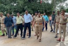बरियाघाट से शिवद्वार तक कांवड़ मार्ग का डीएम और एसपी ने लिया जायजा