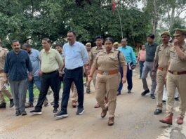 बरियाघाट से शिवद्वार तक कांवड़ मार्ग का डीएम और एसपी ने लिया जायजा