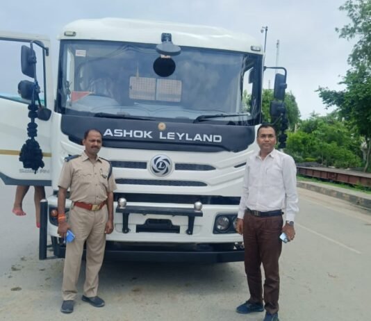 मीरजापुर में चला ‘ऑपरेशन अज्ञात’, बिना नंबर प्लेट और HSRP के 63 वाहनों का चालान, 11 वाहन सीज
