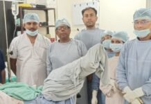 एपेक्स ट्रस्ट हॉस्पिटल में पहली बार सिकुड़ी मूत्रनली की जटिल बीमारी का सफल ऑपरेशन*