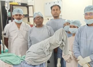 एपेक्स ट्रस्ट हॉस्पिटल में पहली बार सिकुड़ी मूत्रनली की जटिल बीमारी का सफल ऑपरेशन*