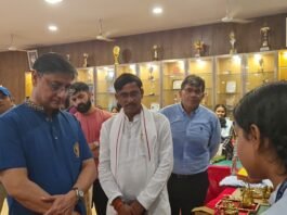 डैफोडिल्स पब्लिक स्कूल में संजीव सान्याल की मौजूदगी में हुई विचार गोष्ठी