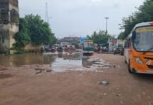 मंडल मुख्यालय के रोडवेज बस स्टेशन की बदहाली पर उठे सवाल
