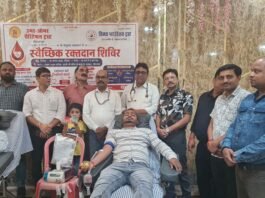 13 रक्तवीरों ने रक्तदान कर दिया जीवन बचाने का संदेश