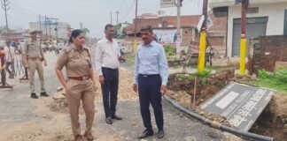 श्रावण मास से पहले कांवड़ मार्ग पर प्रशासन अलर्ट, मंडलायुक्त व डीआईजी ने किया निरीक्षण