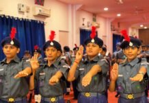 विश्व स्काउट स्कार्फ दिवस पर डैफोडिल्स पब्लिक स्कूल में दीक्षा संस्कार व सम्मान समारोह